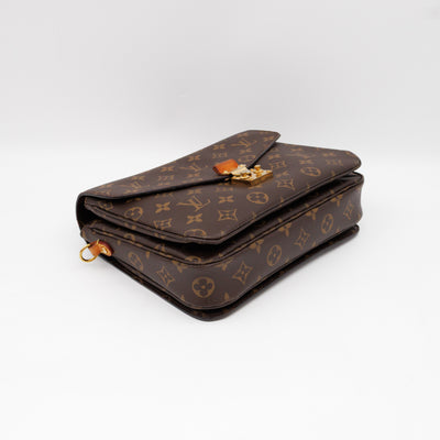 Pochette Metis Monogram