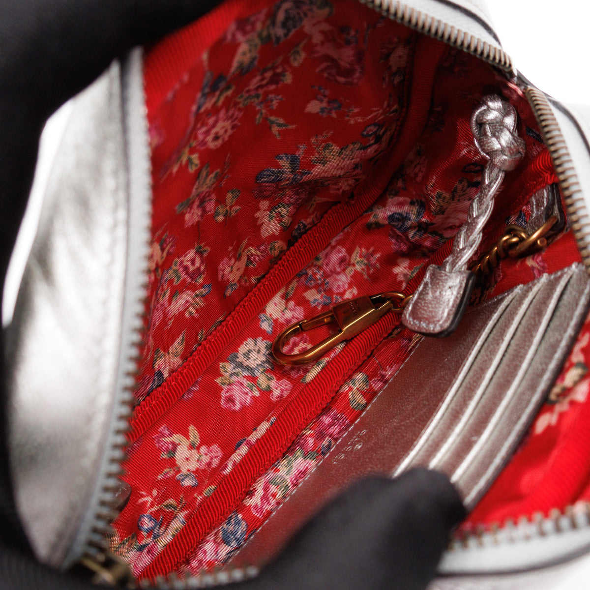 GG Shoulder Bag Silver Metallic Quilted Leather