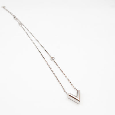 Essential V Supple Necklace Silver