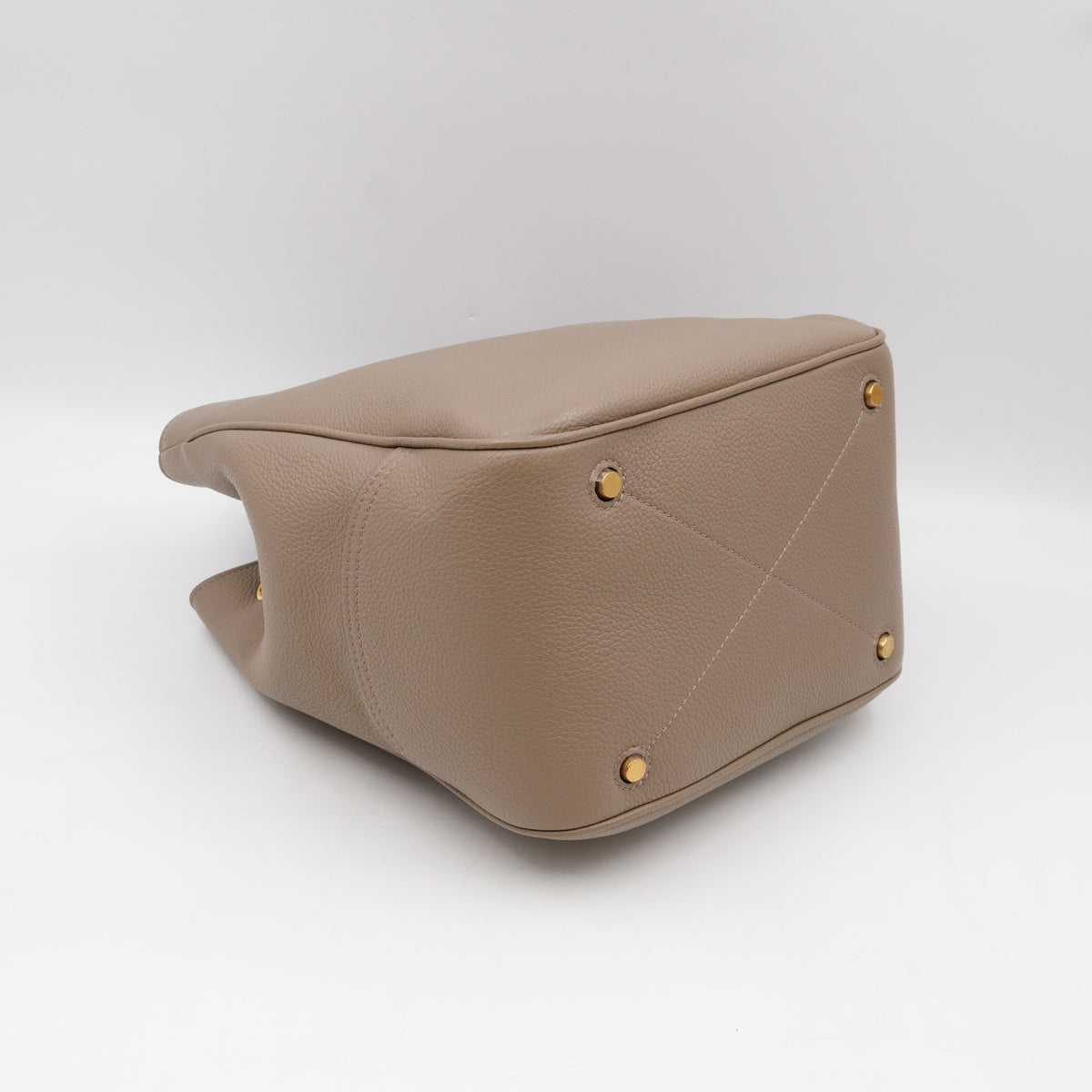 Hampstead Grey Grained Leather