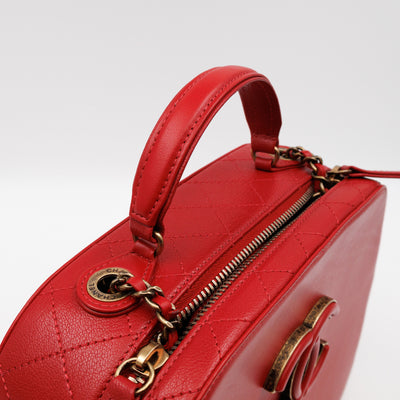 Coco Curve Vanity Case Bag Red Leather