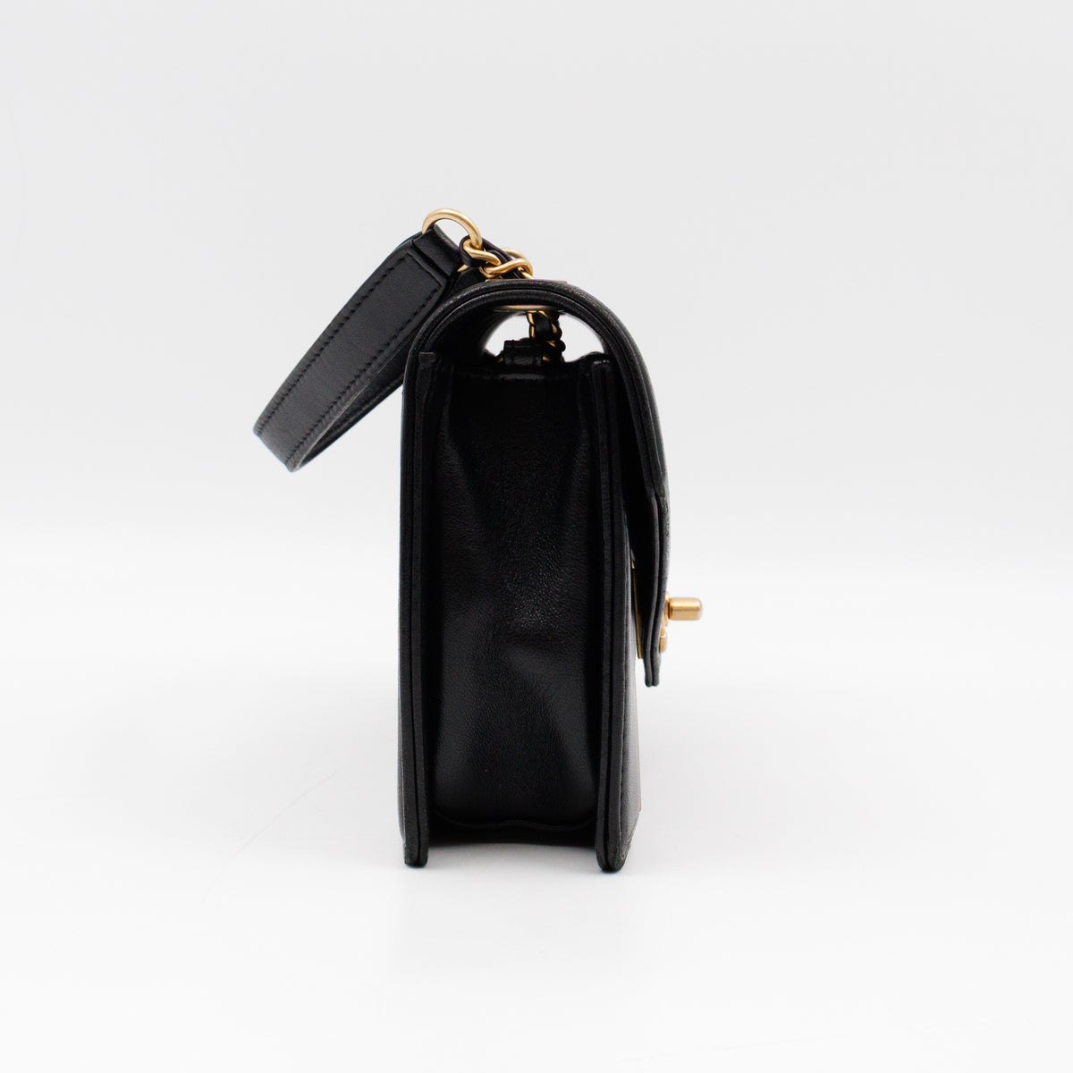 Reversed Chevron Flap Bag Black Quilted Lambskin Leather