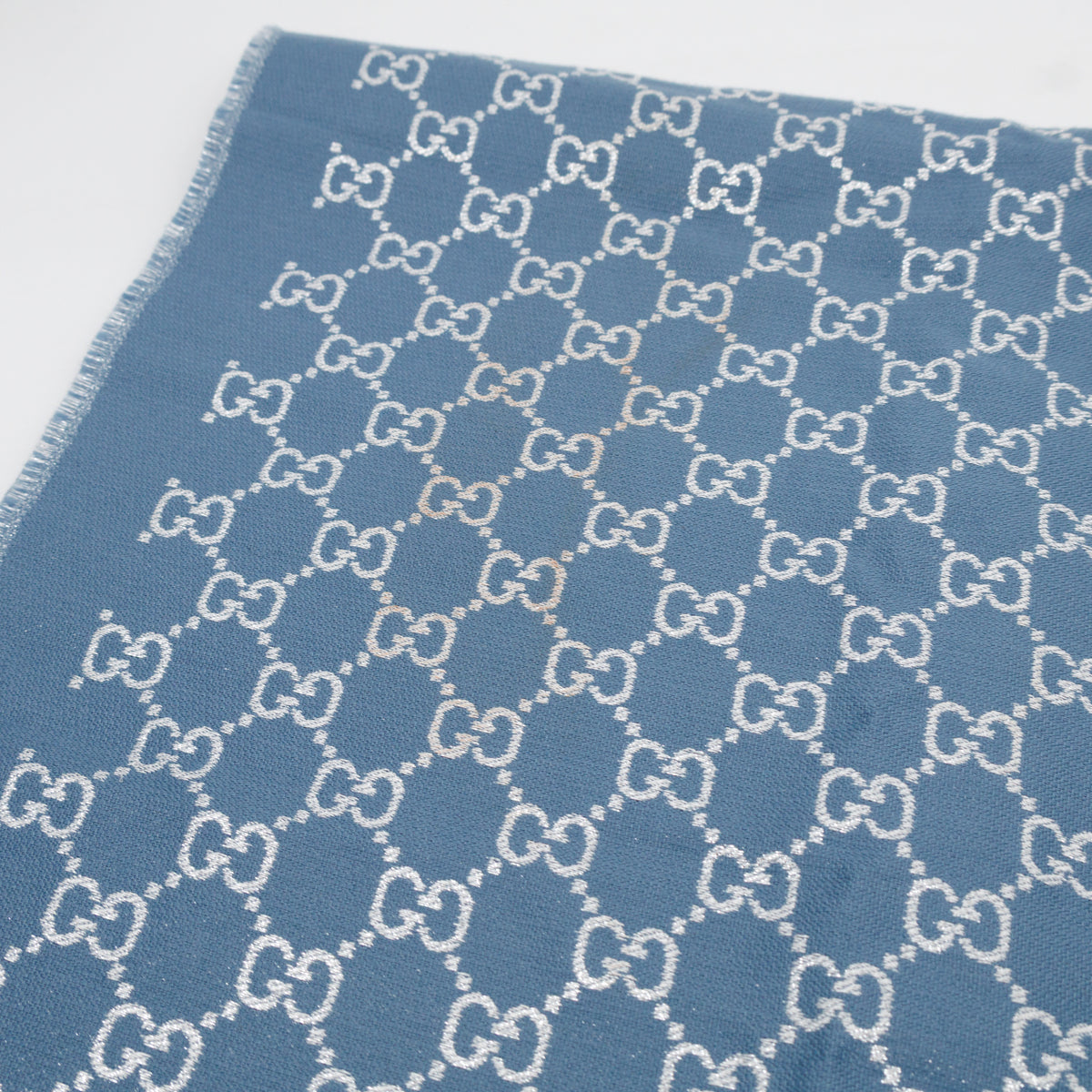 Metallic Guccissima Scarf Periwinkle Silver