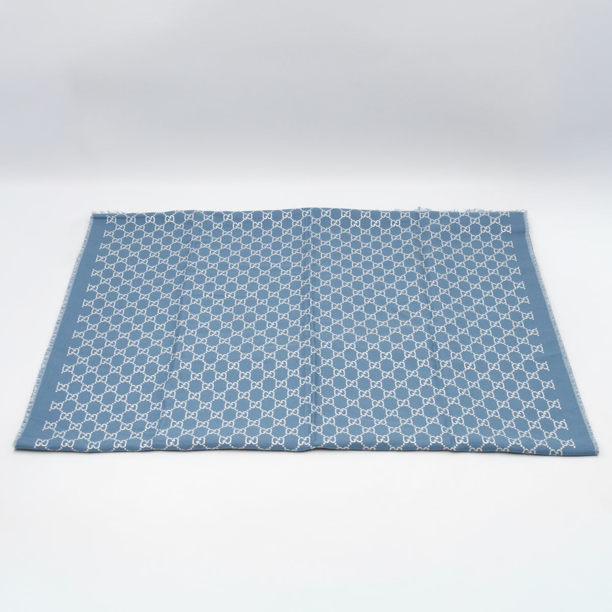 Metallic Guccissima Scarf Periwinkle Silver