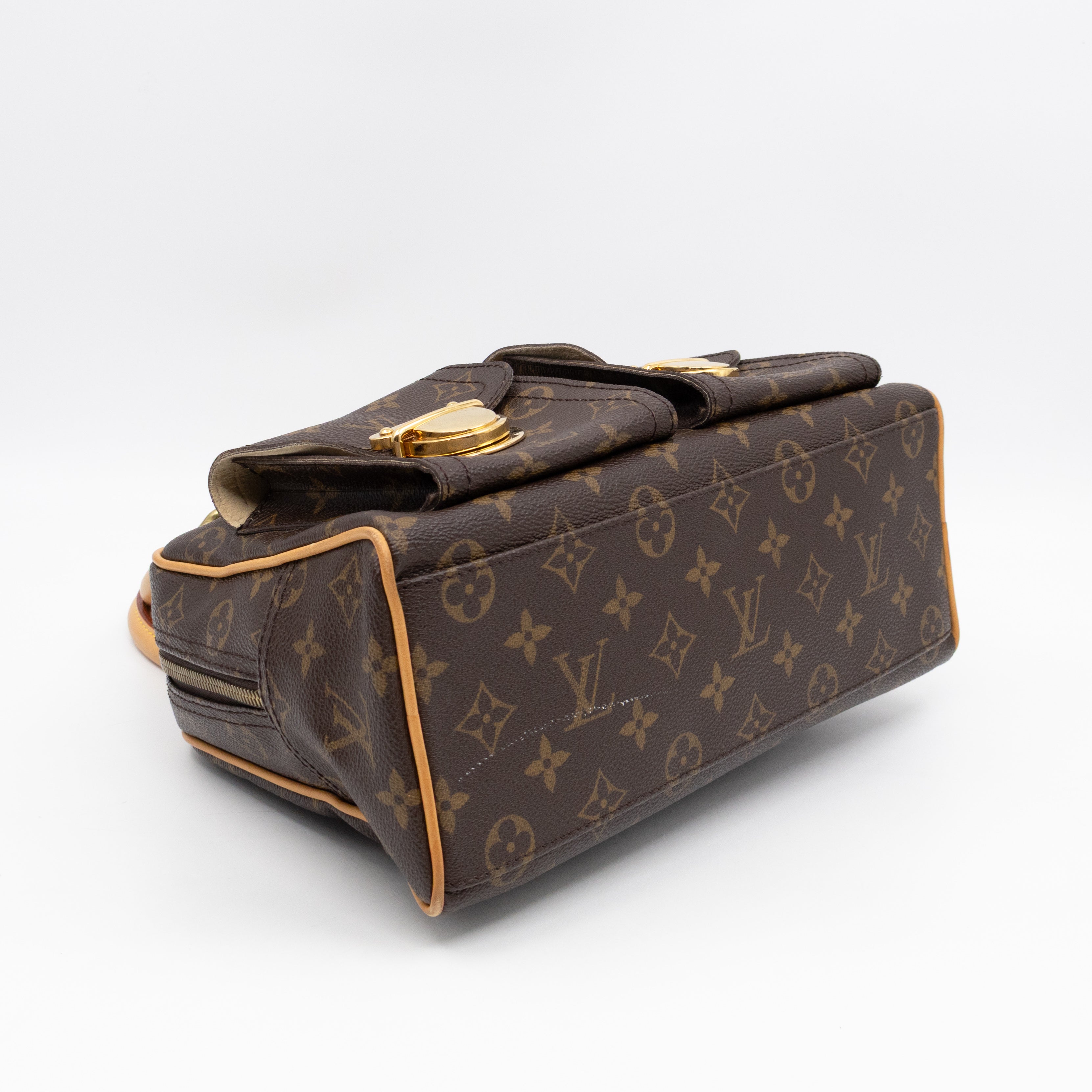 Manhattan PM Monogram