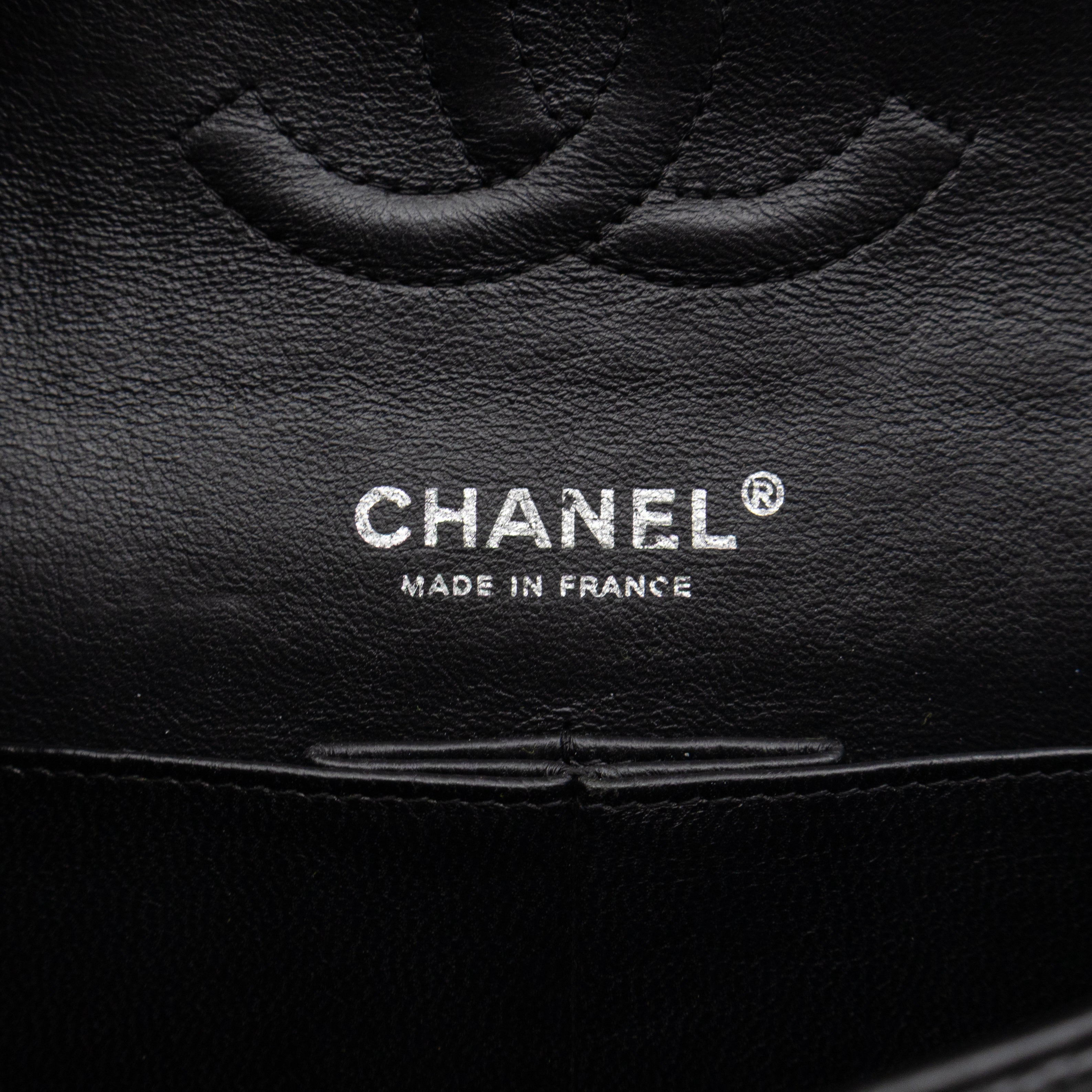 Classic Double Flap Medium Black Caviar Leather Silver