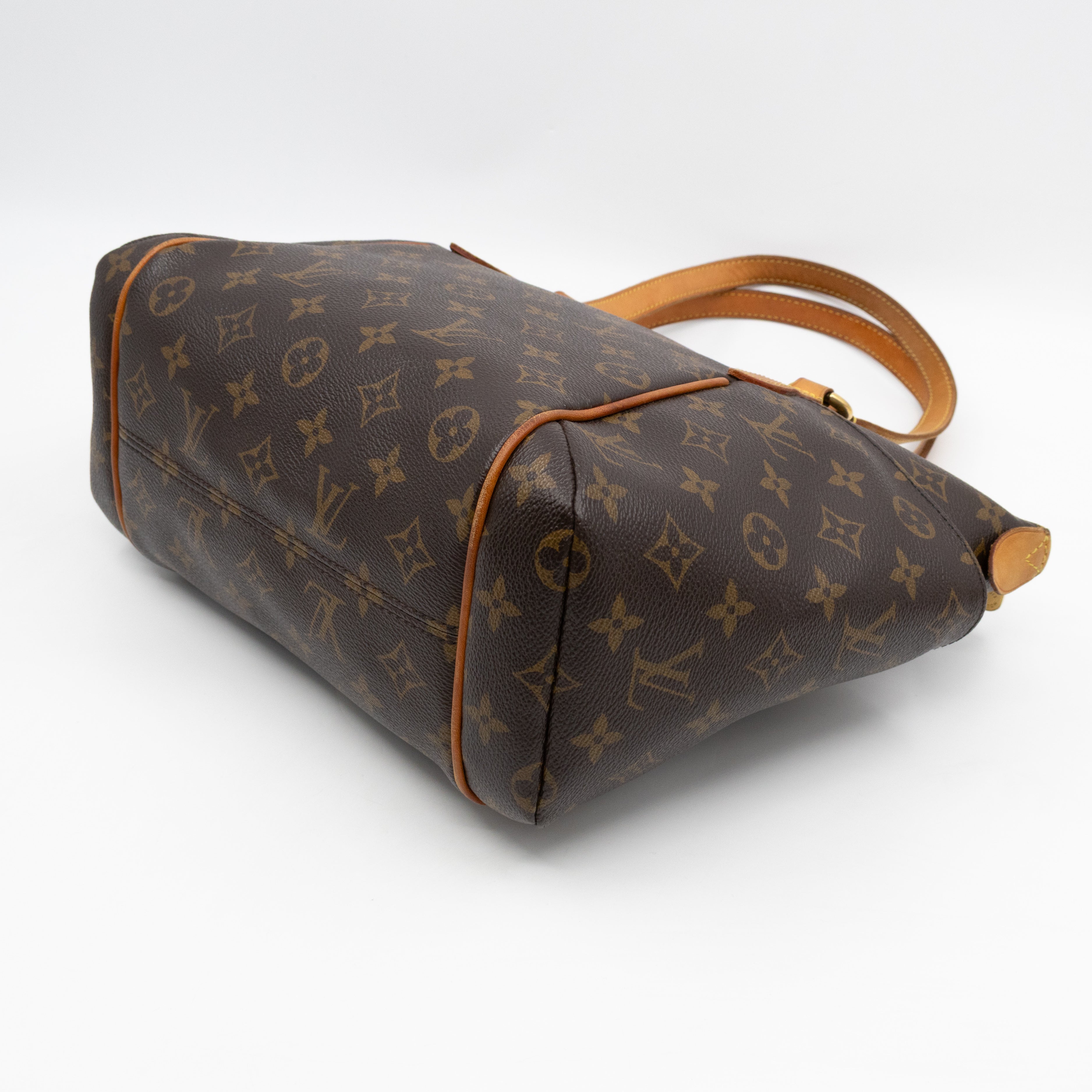 Totally PM Monogram