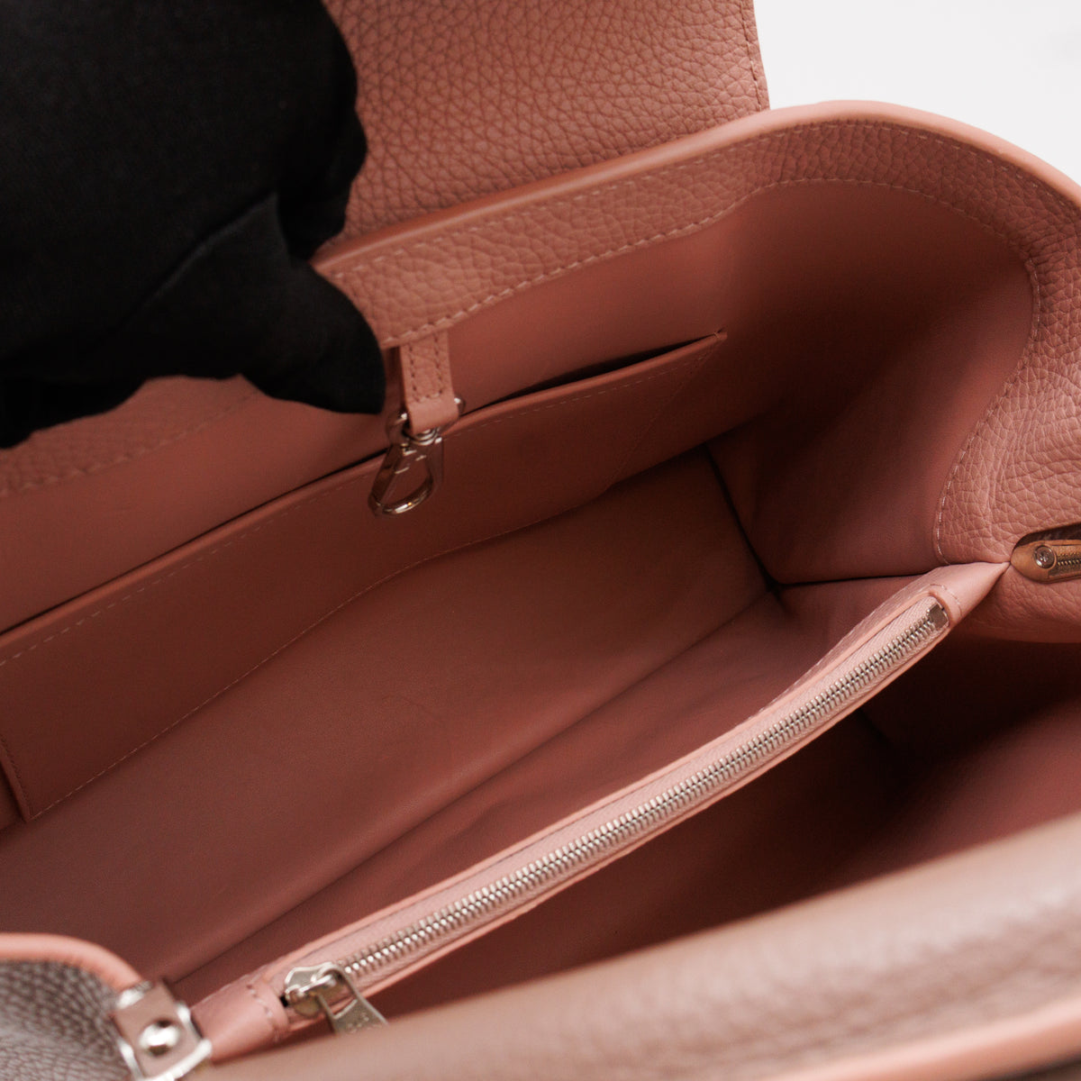 Capucines MM Taupe & Rose Taurillon Leather