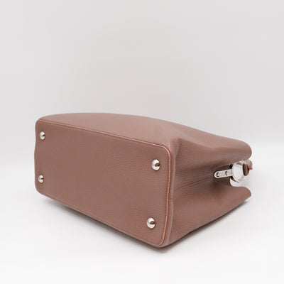 Capucines MM Taupe & Rose Taurillon Leather