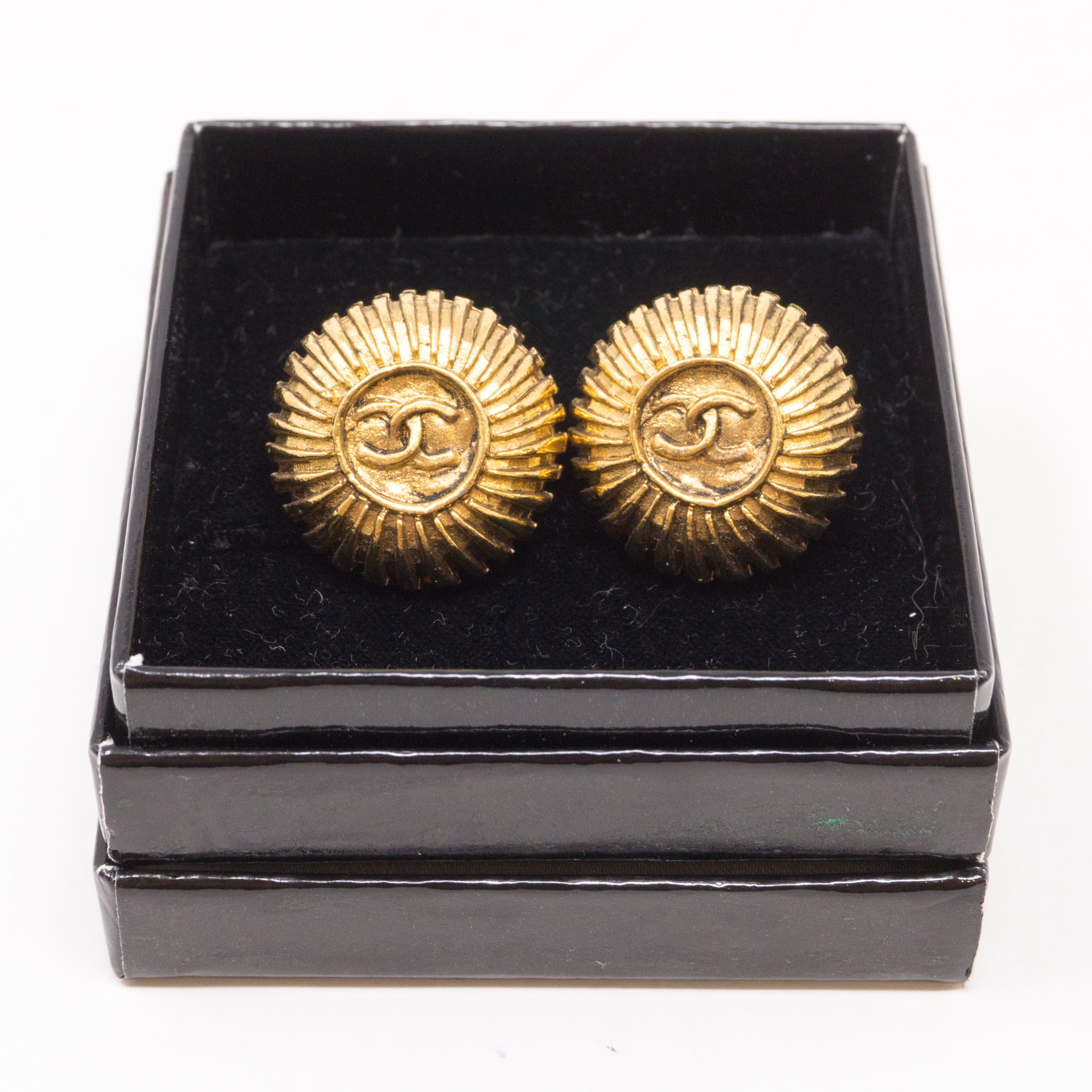 Round CC Starburst Earrings