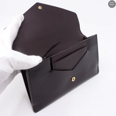 Jeanne Wallet Vernis Amarante