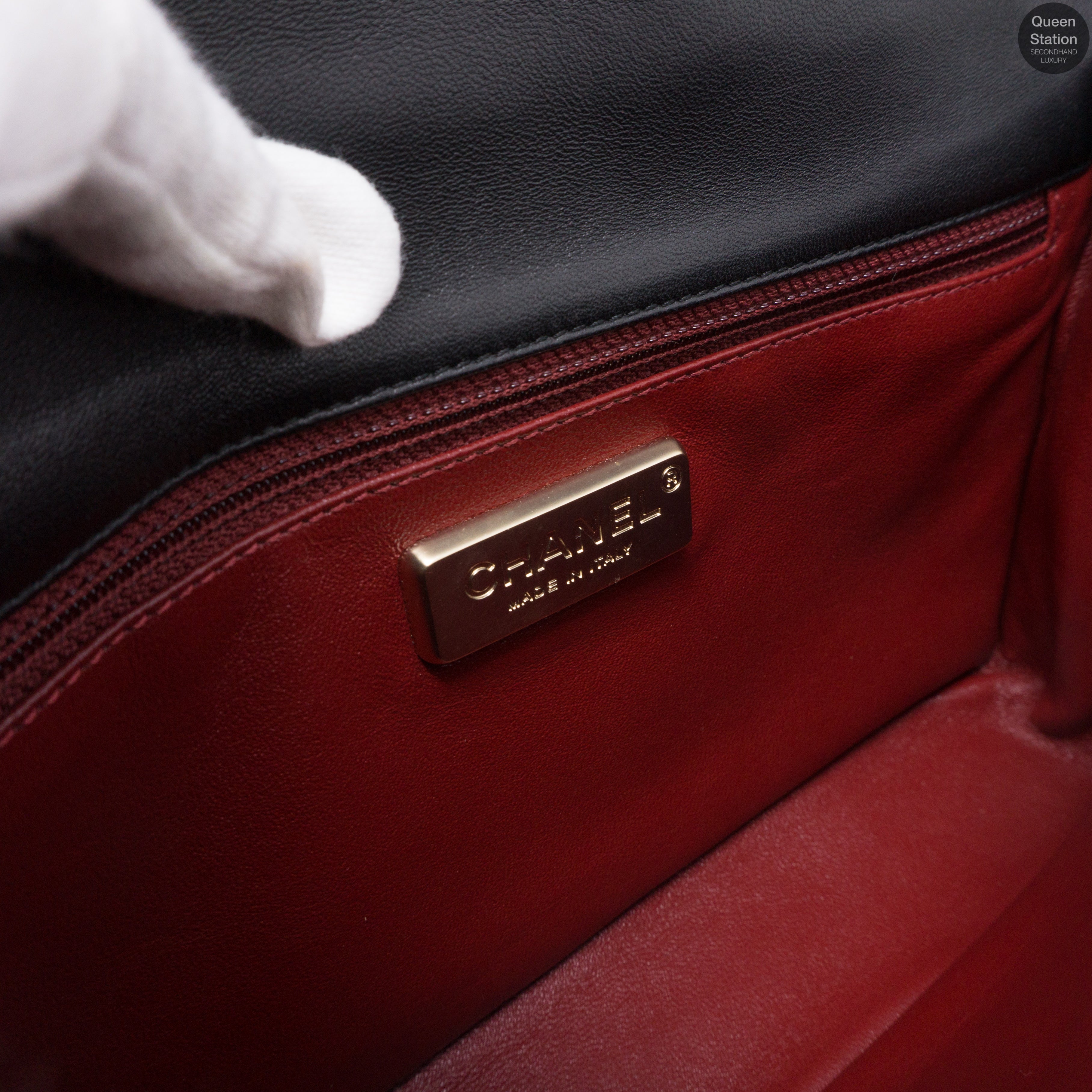 Westminster Pearl Black Leather Tangled Chain Bag