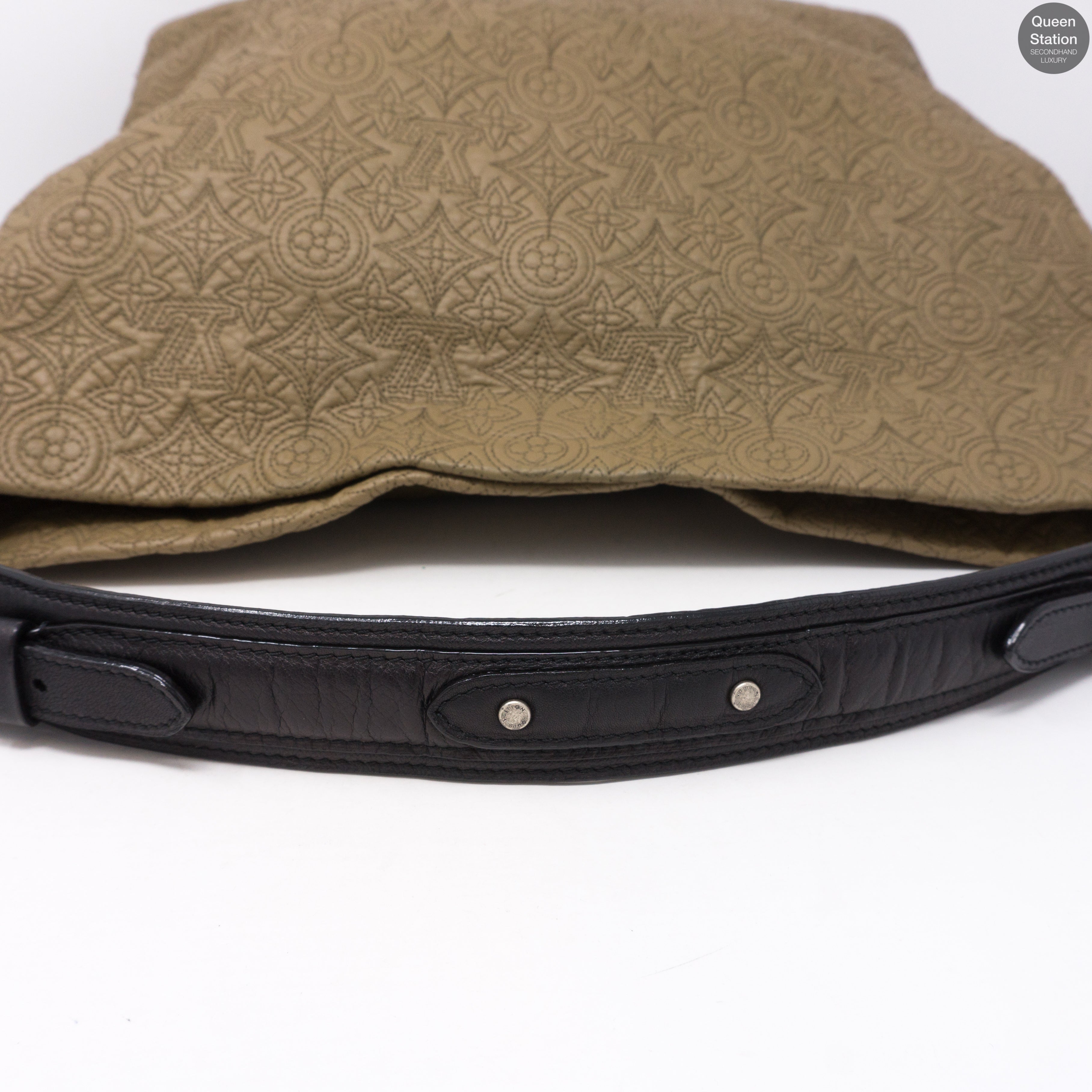 Antheia Hobo PM Khaki Quilted Leather