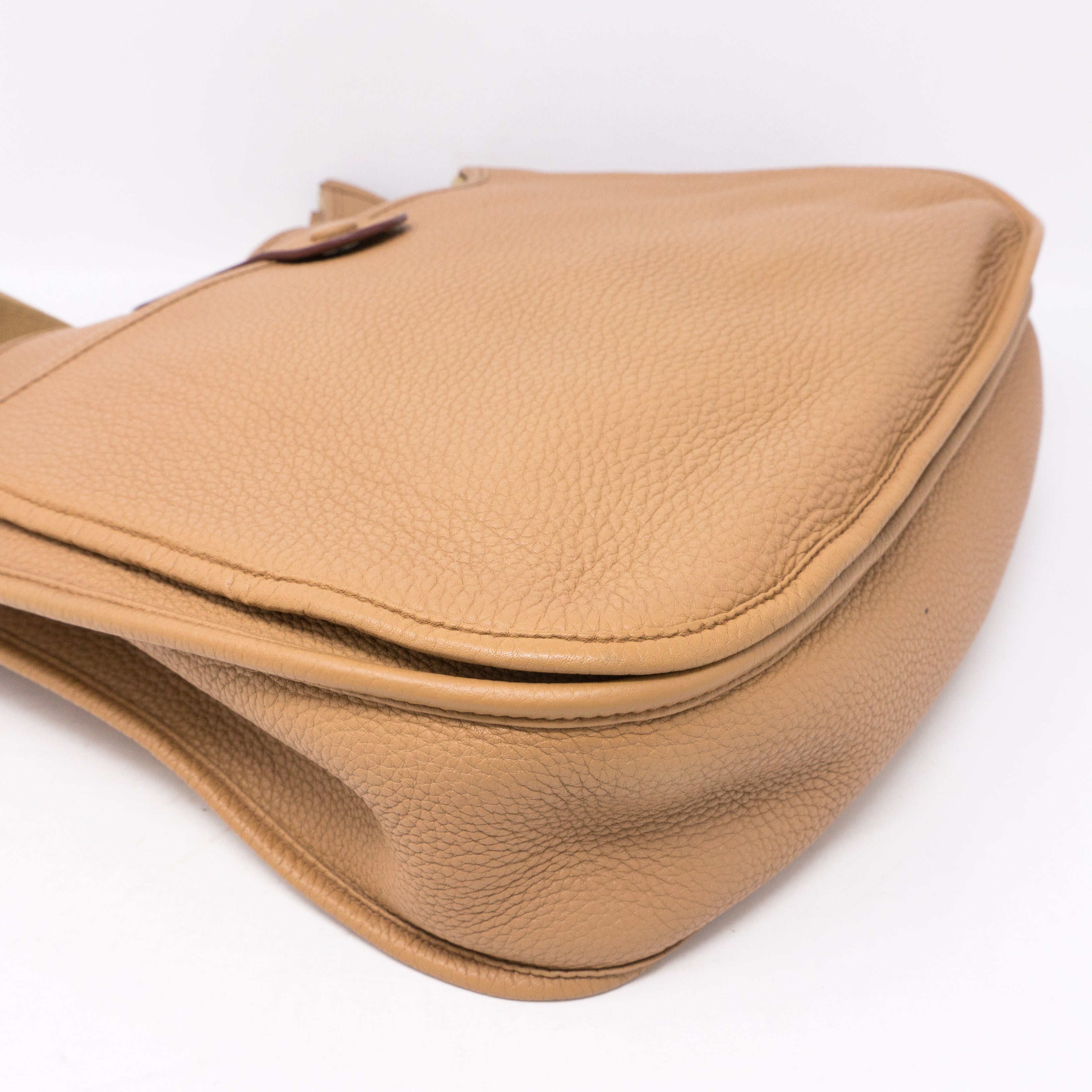 Evelyne III Beige