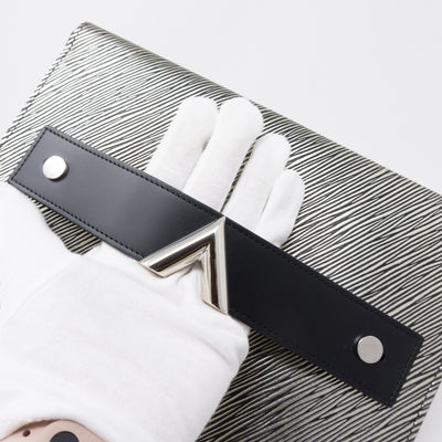 Essentials V Pochette Platine Epi Leather