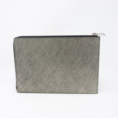 Essentials V Pochette Platine Epi Leather