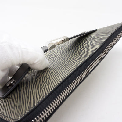 Essentials V Pochette Platine Epi Leather