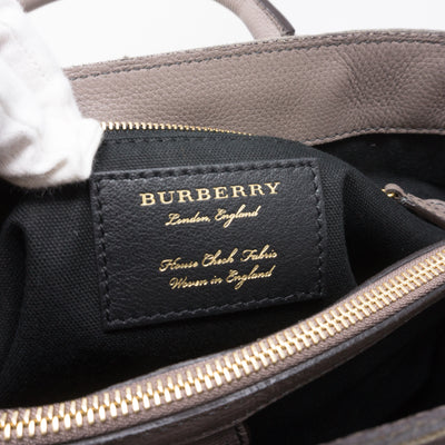 Medium Banner House Check Gray Leather