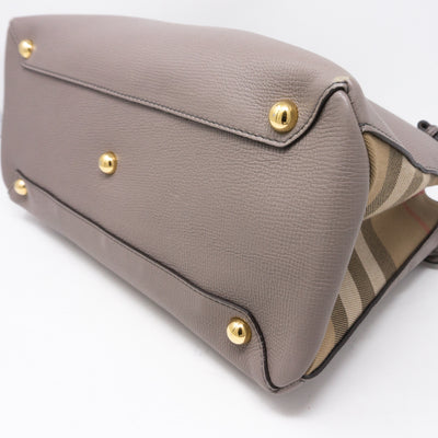 Medium Banner House Check Gray Leather