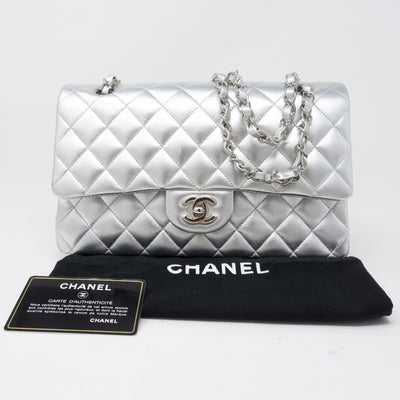 Classic Double Flap Medium All Silver