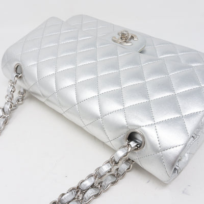Classic Double Flap Medium All Silver