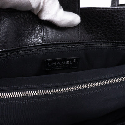 Executive Cerf Tote Black Leather Silver