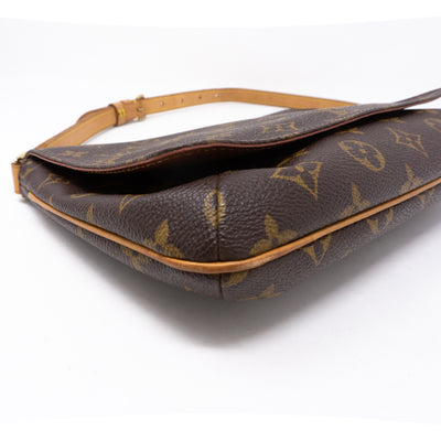 Musette Tango Monogram