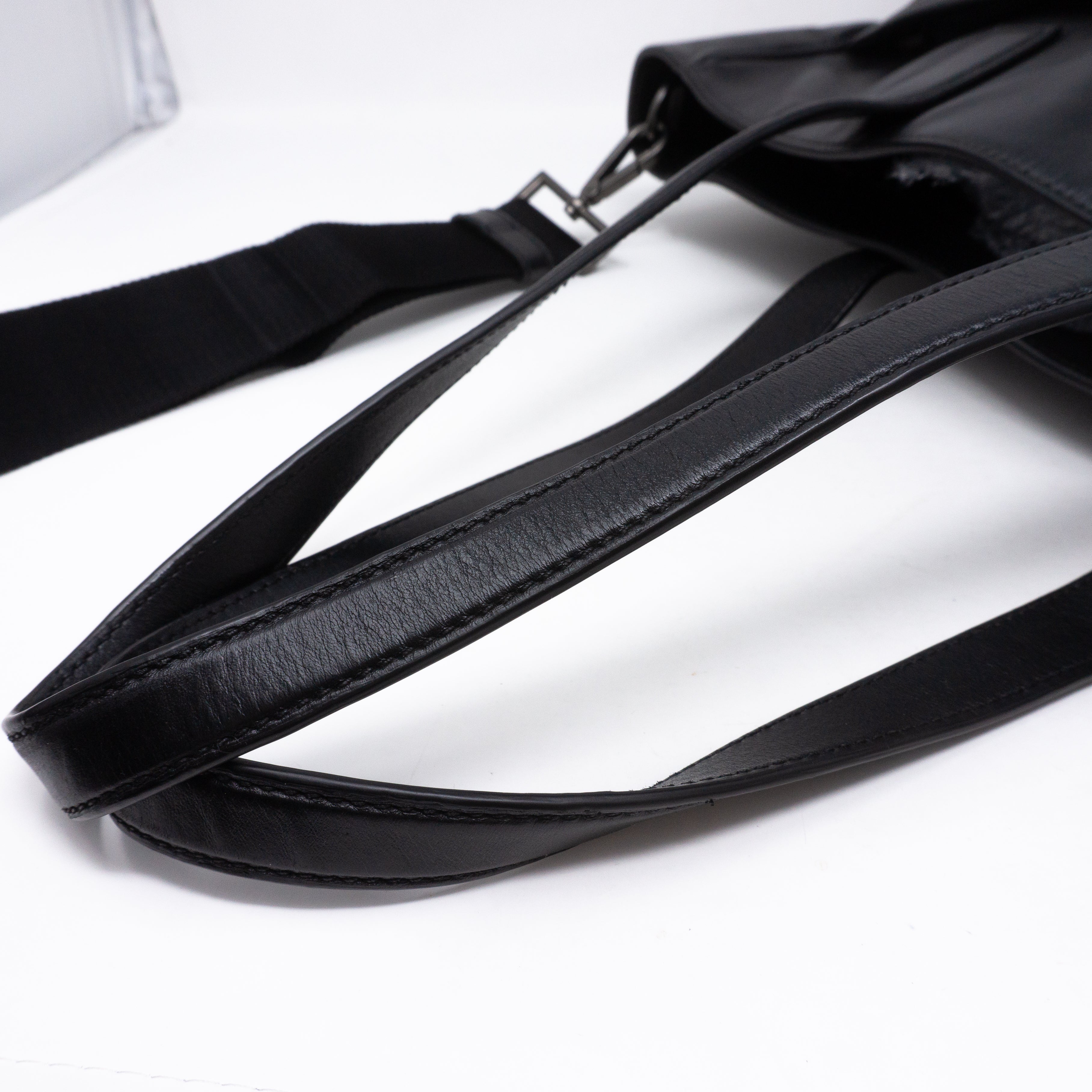 Crossbody Canvas Strap Bag Black Leather