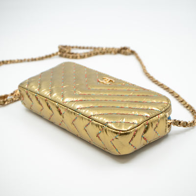 Clutch On Chain Metallic Leather Gold
