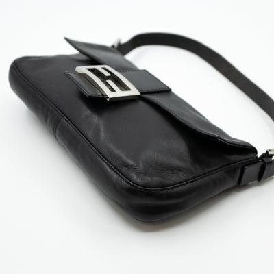 Baguette Black Leather
