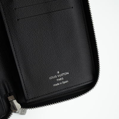 Zippy Vertical Wallet Monogram Eclipse