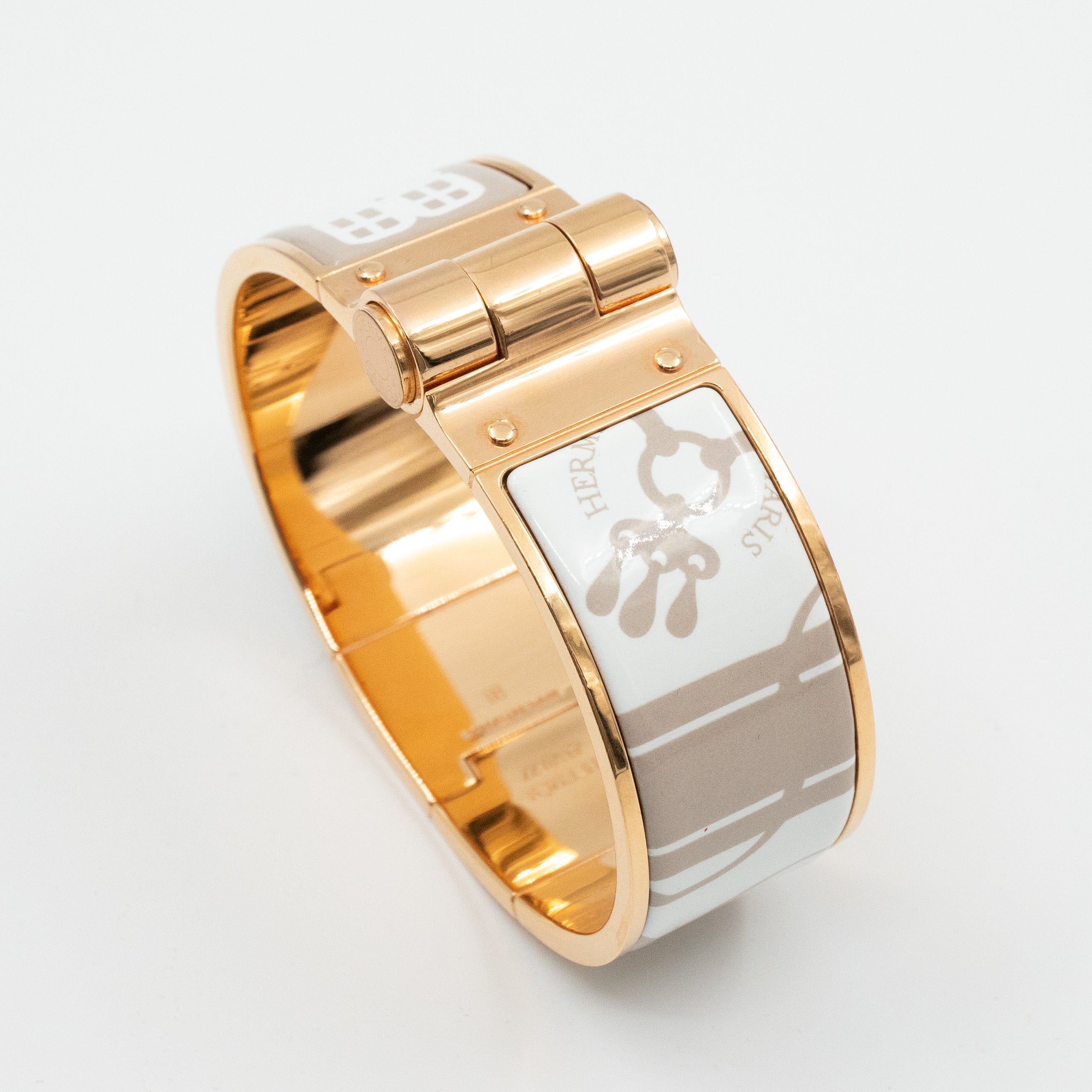 Hinged Bracelet White Rose Gold