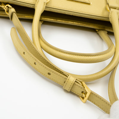 Galleria Large Double Zip Yellow Saffiano