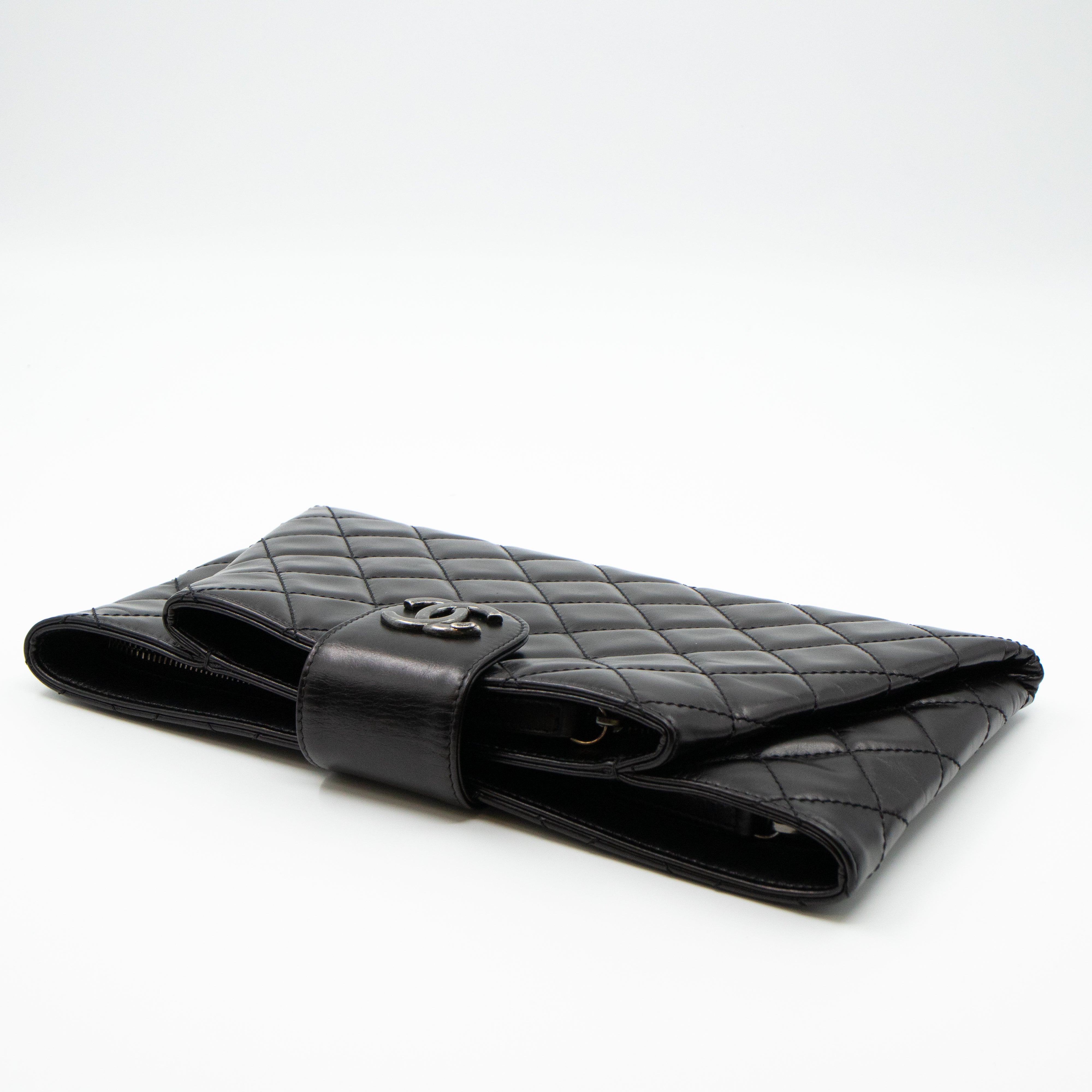 Coco Pleats Clutch Black Calfskin