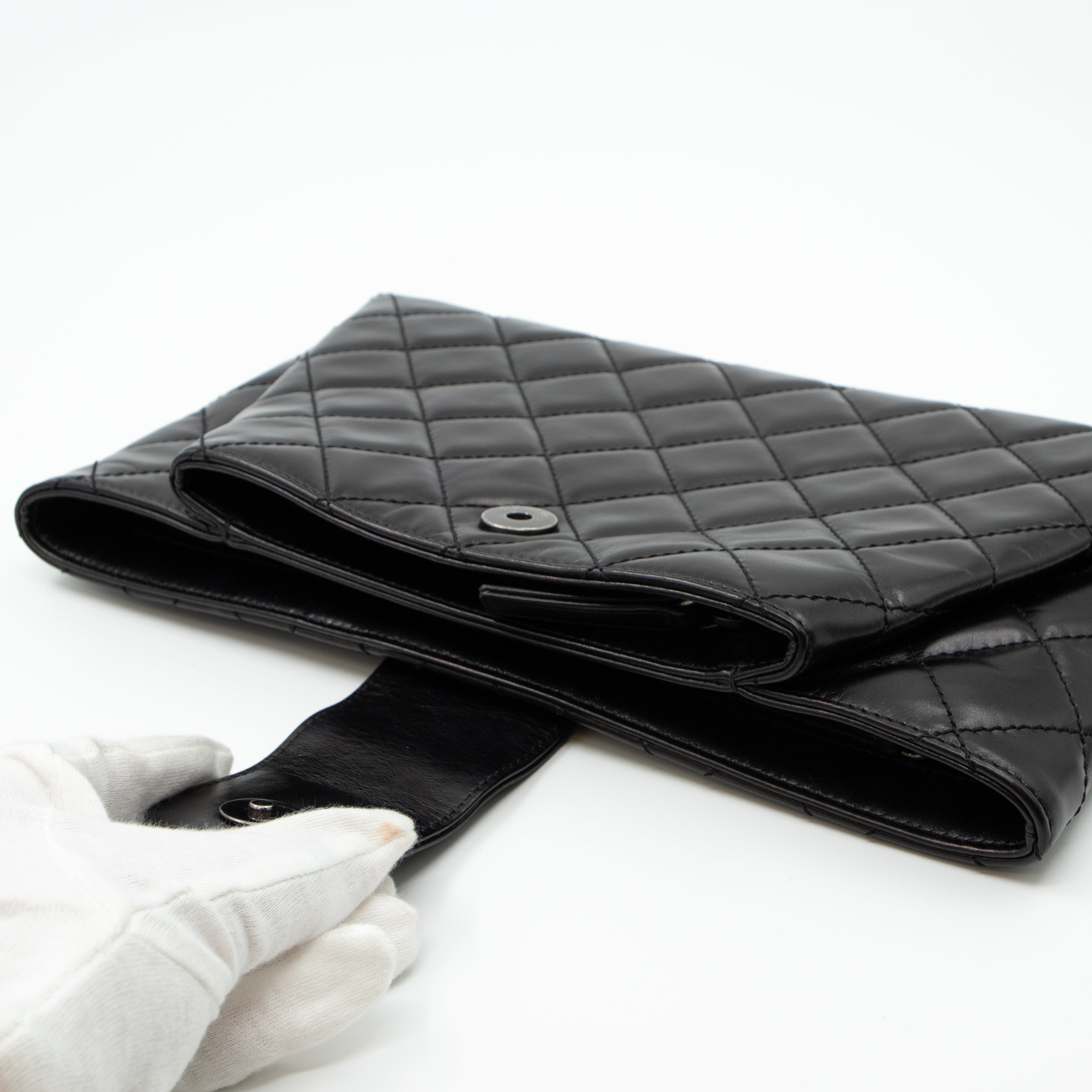 Coco Pleats Clutch Black Calfskin