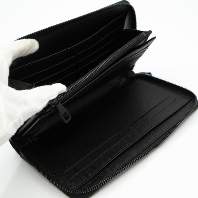 Zippy Organizer Wallet Monogram Logo Story