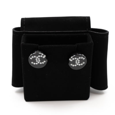 CC Round Earrings Black Pearl