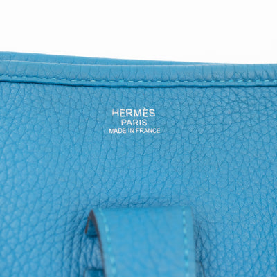 Evelyne III 31 Blue Jean