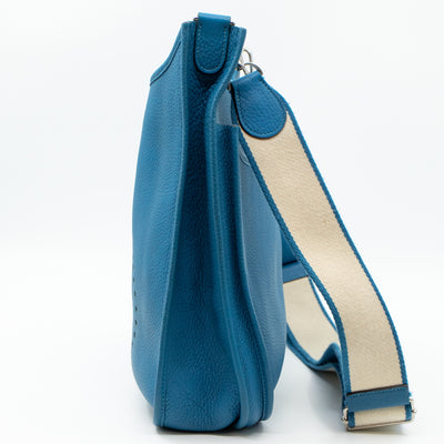 Evelyne III 31 Blue Jean