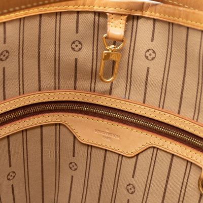 Delightful MM Monogram