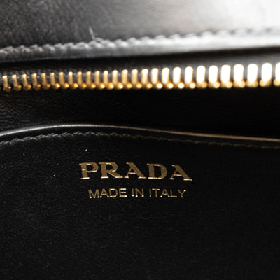 Esplanade Shoulder Bag Greche Black Leather