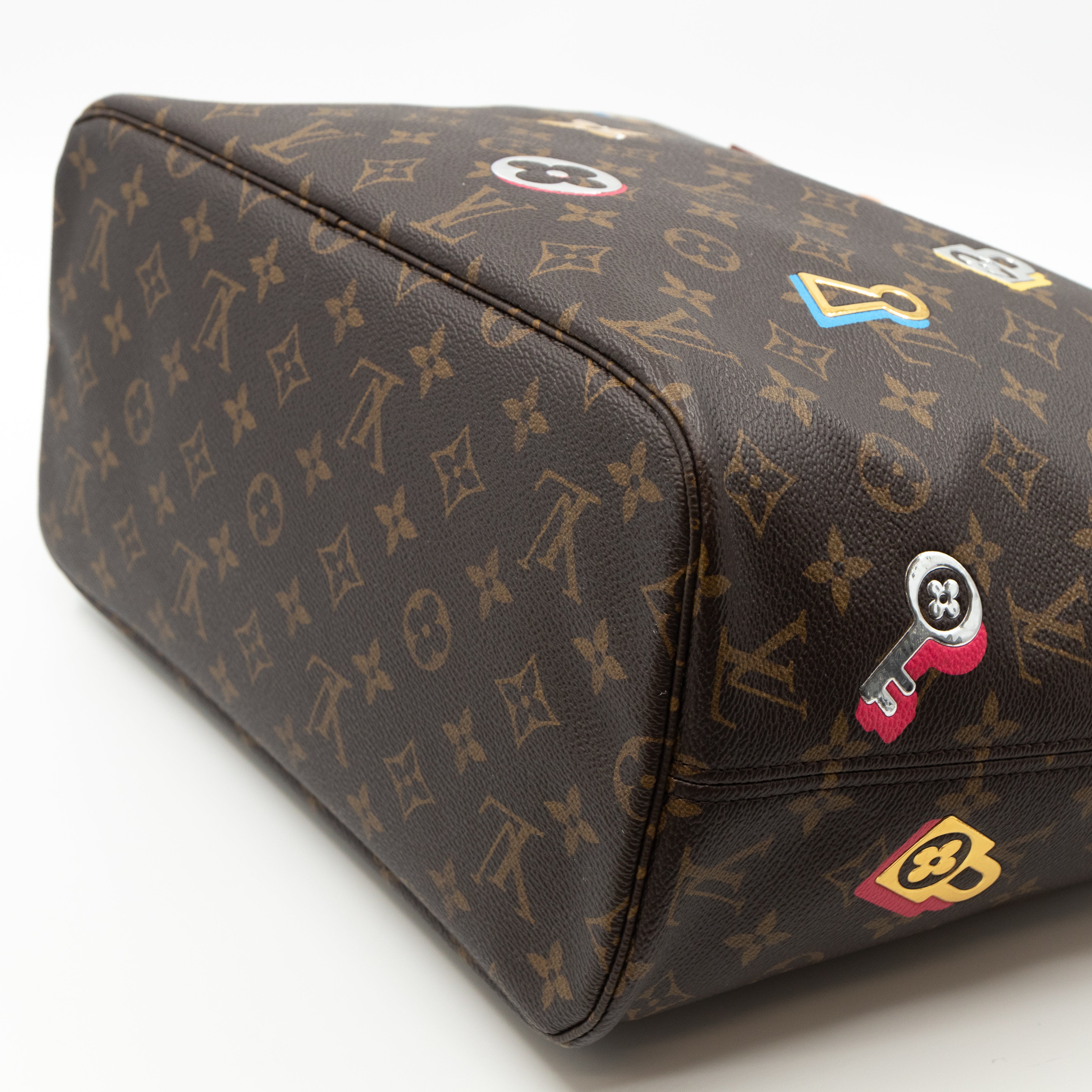 Neverfull MM Monogram Love Lock