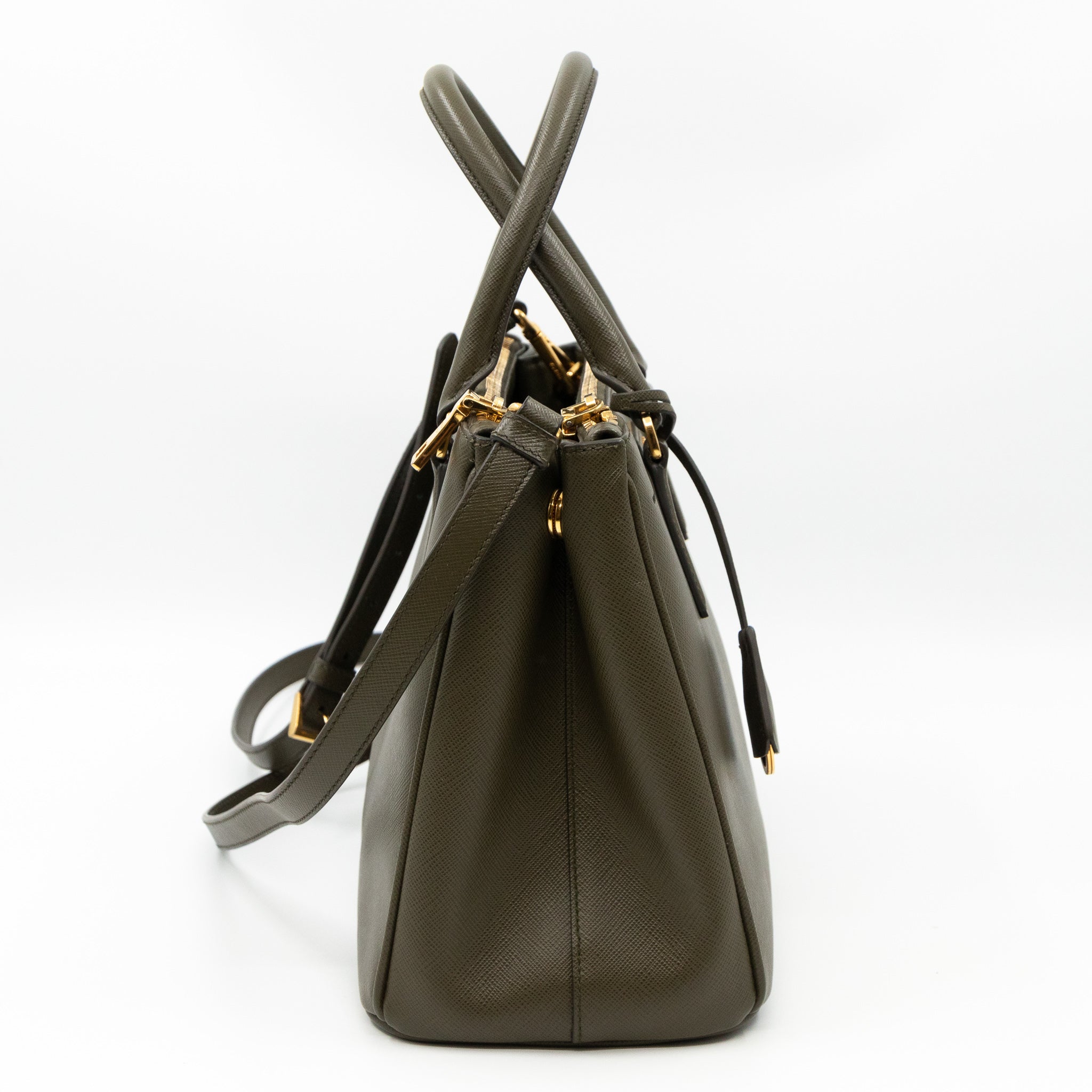 Galleria Medium Double Zip Green Saffiano