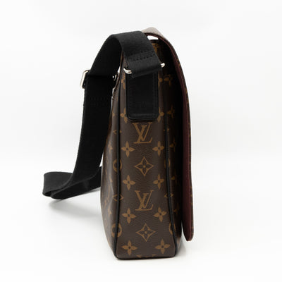 District MM Monogram Macassar