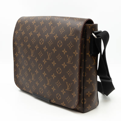 District MM Monogram Macassar