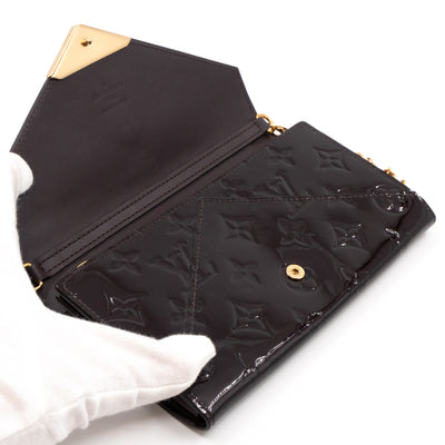 Mira Chain Clutch Vernis	Amarante