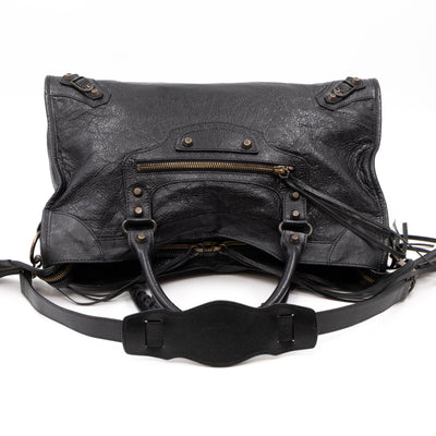 City Classic Studs Black Leather