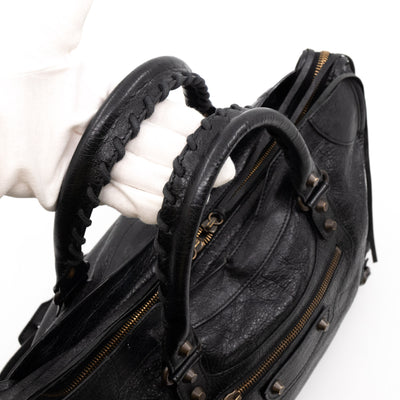 City Classic Studs Black Leather