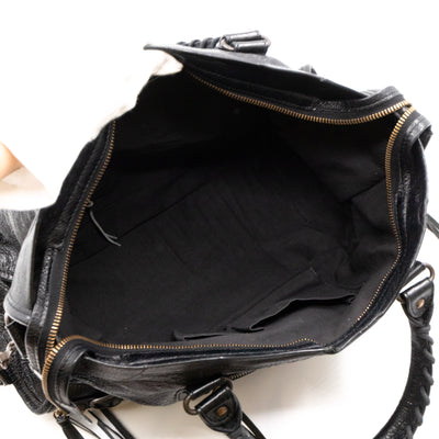 City Classic Studs Black Leather