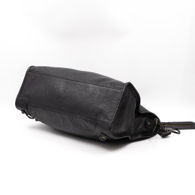 City Classic Studs Black Leather